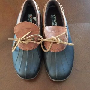 Sperry slip on rain shoes